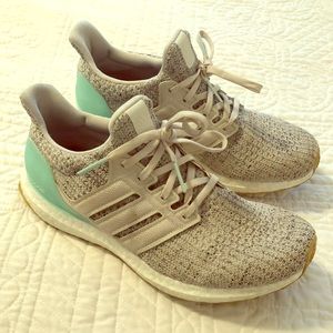 Adidas ultra boost women’s tennis shoes